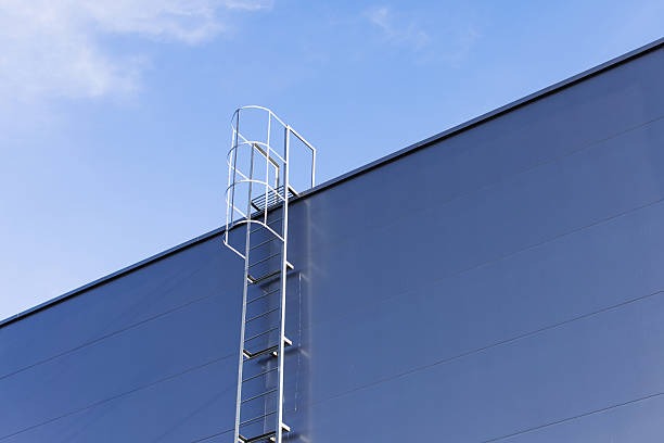 How Roofing Contractors Help Homeowners with Roof Damage Insurance Claims